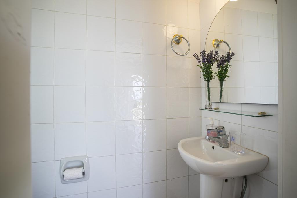 Protaras Beachfront Sirina Lina Suite Paralimni Buitenkant foto